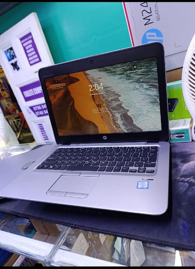 HP EliteBook 840 G3 Core i5 8GB RAM 256GB
